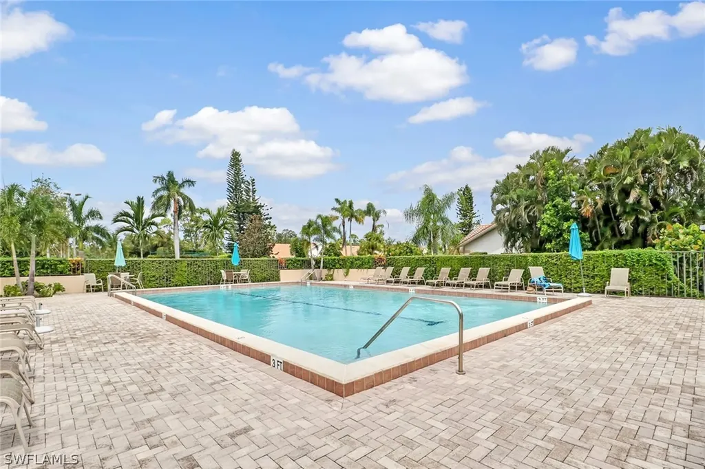 5301 Fox Hollow Drive Naples FL 34104