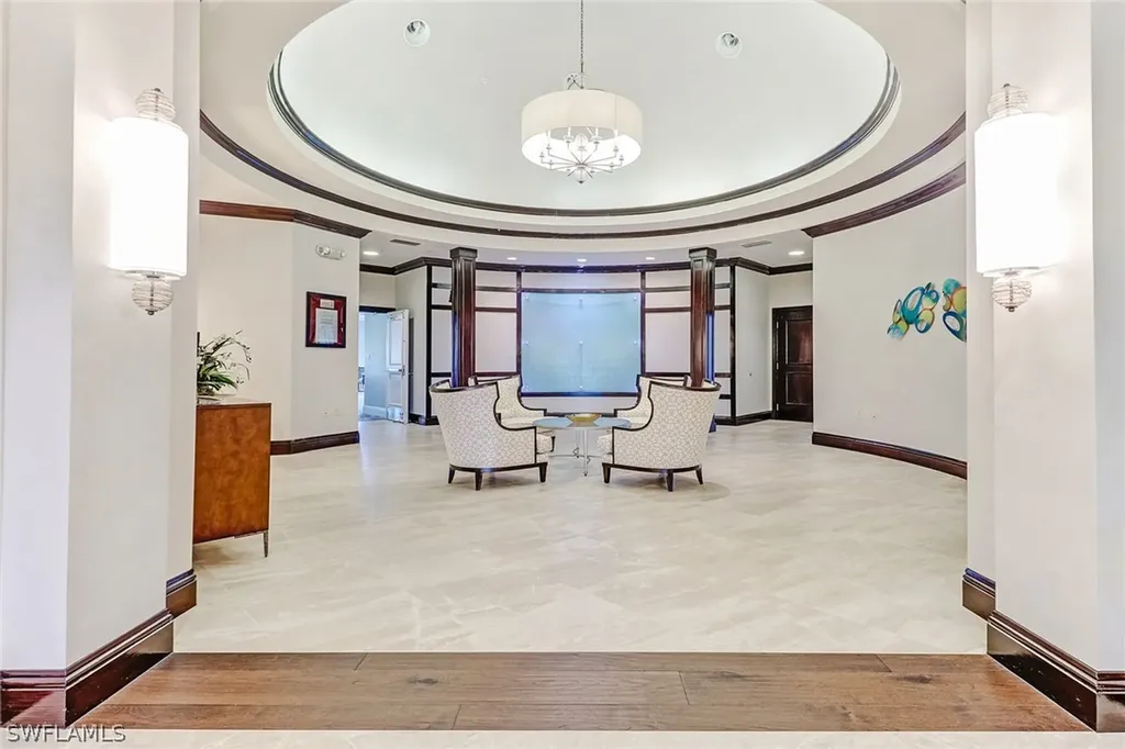 5301 Fox Hollow Drive Naples FL 34104