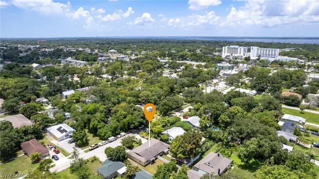 2155-2157 Jeffcott Street Fort Myers FL 33901
