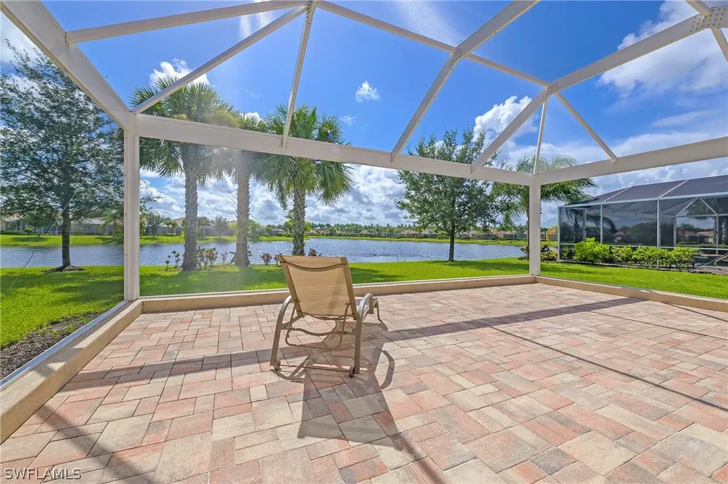 Bonita Springs FL, 28041 Quiet Water Way