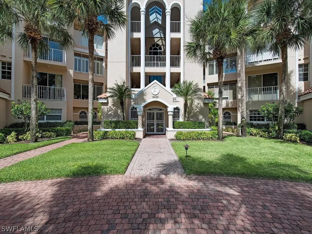 8420 Abbington Circle Naples FL 34108