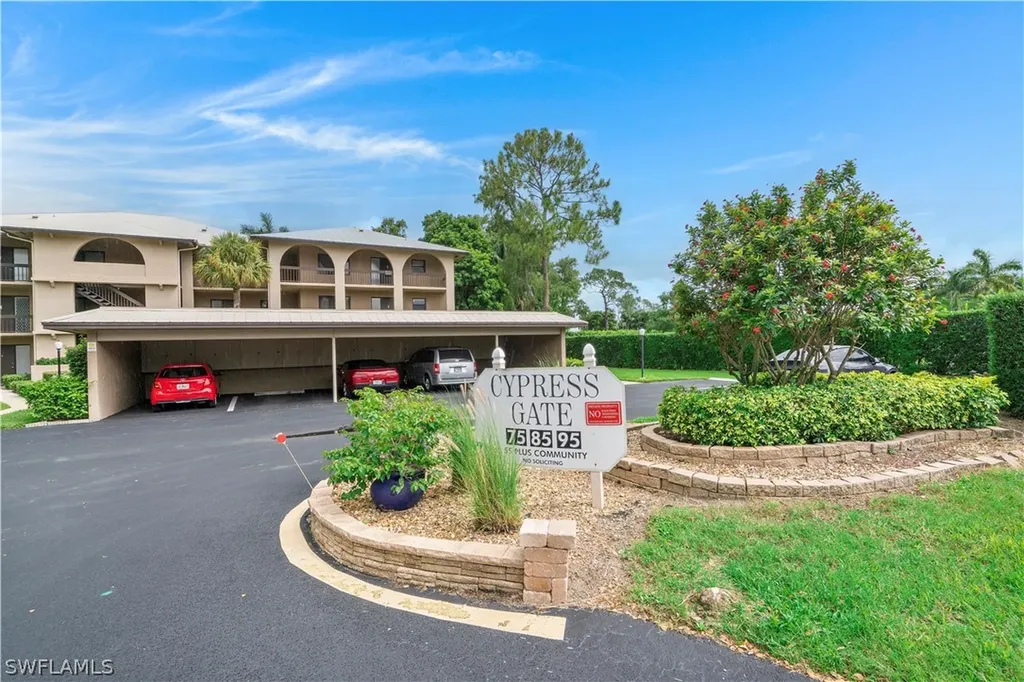 95 Saint Andrews Boulevard Naples FL 34113
