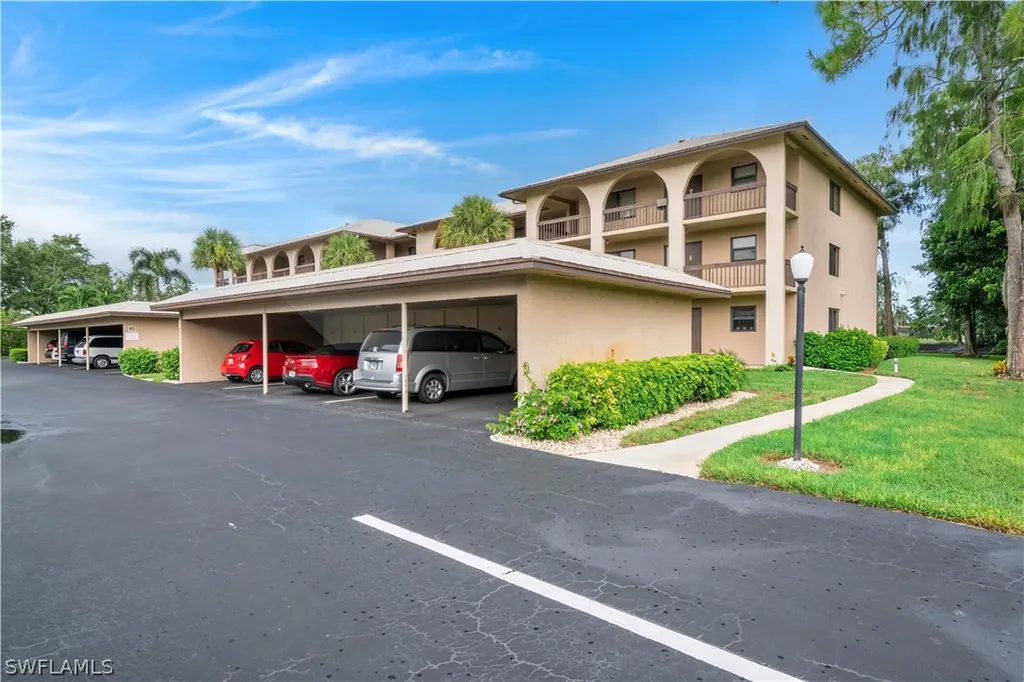 95 Saint Andrews Boulevard Naples FL 34113