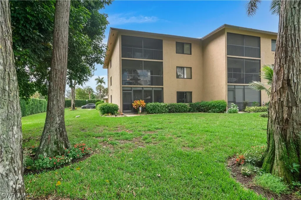 95 Saint Andrews Boulevard Naples FL 34113