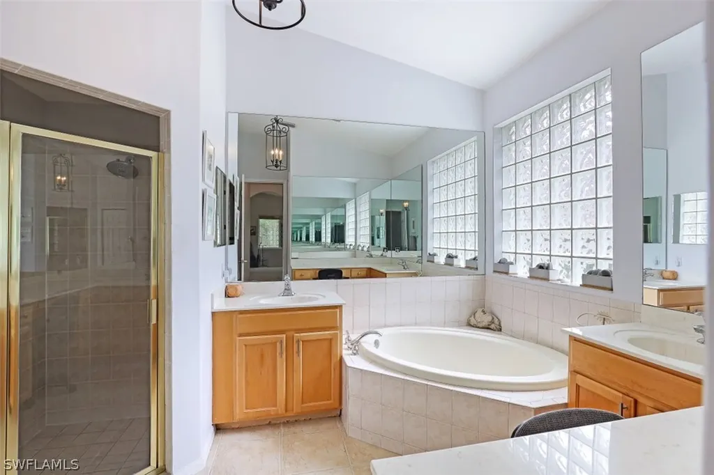 7920 Leicester Drive Naples FL 34104