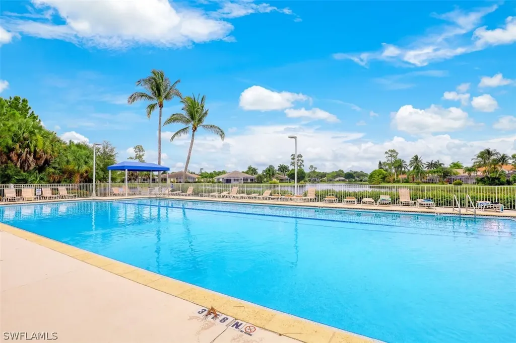 7920 Leicester Drive Naples FL 34104