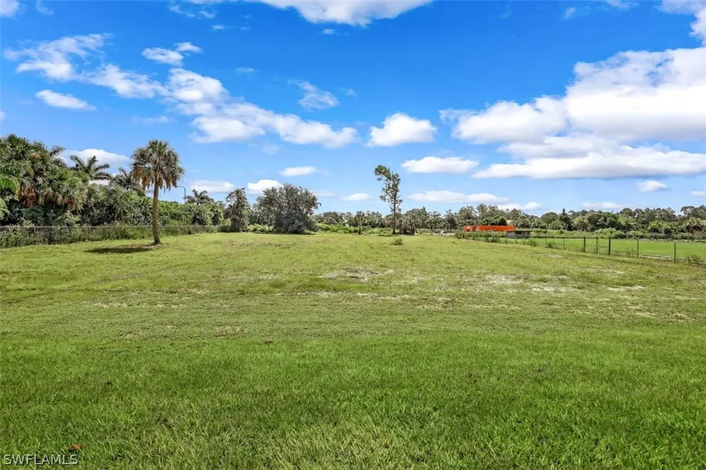 712 25th Street SW Naples FL 34117