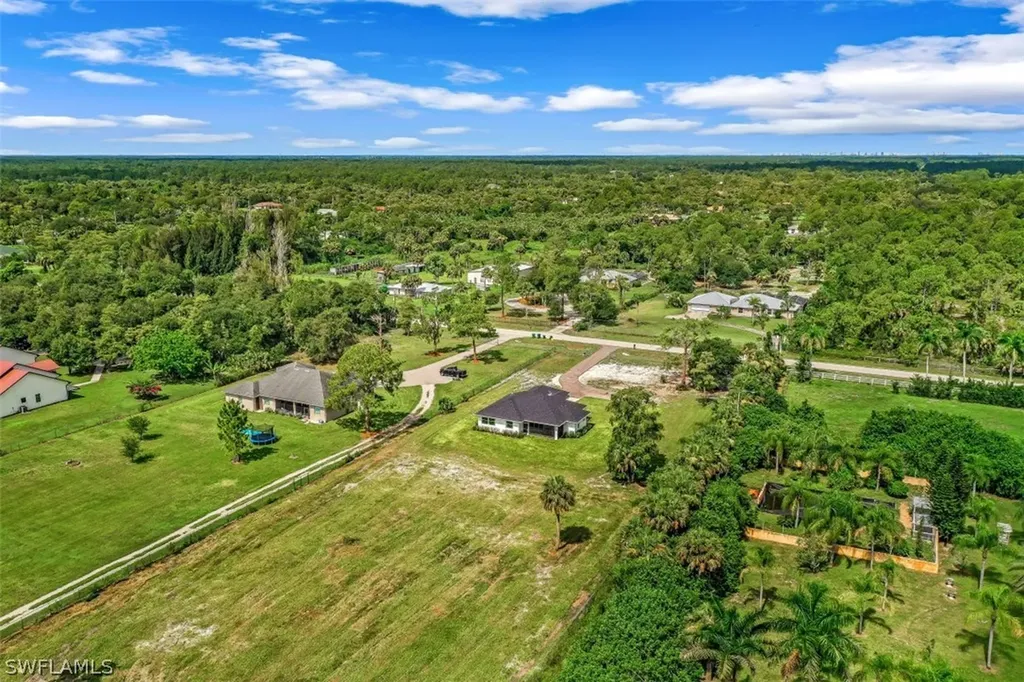 712 25th Street SW Naples FL 34117