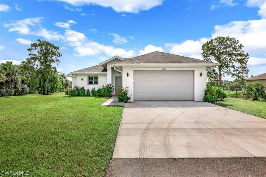 712 25th Street SW Naples FL 34117