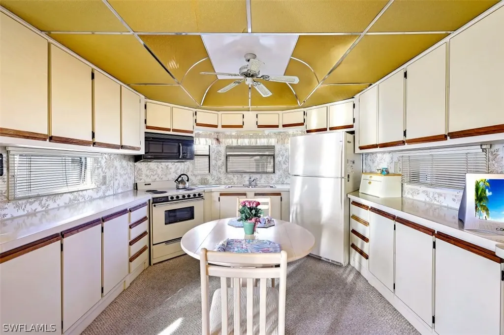 19681 Summerlin Road Fort Myers FL 33908