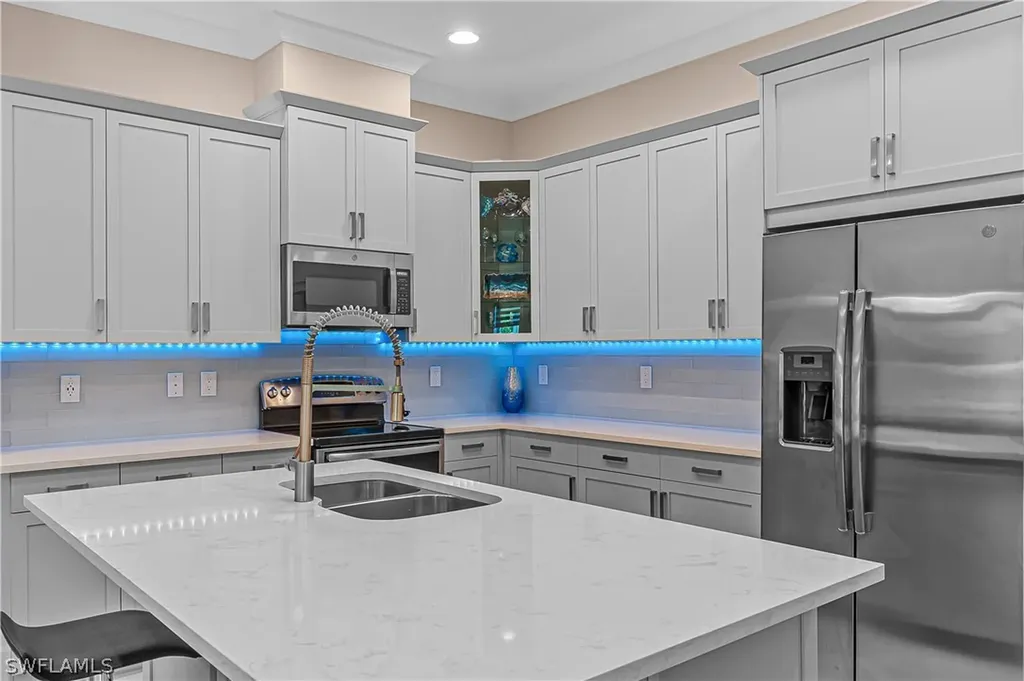 5827 Haiti Drive Naples FL 34113
