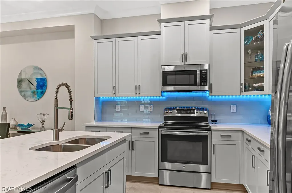5827 Haiti Drive Naples FL 34113