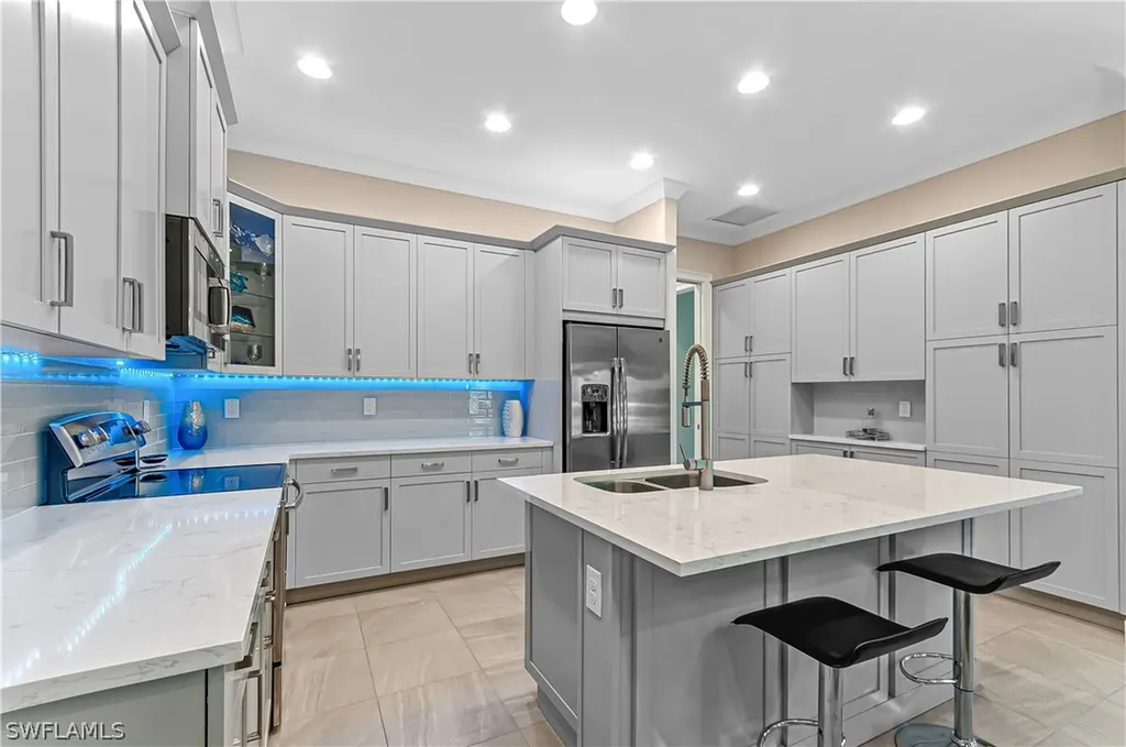 5827 Haiti Drive Naples FL 34113