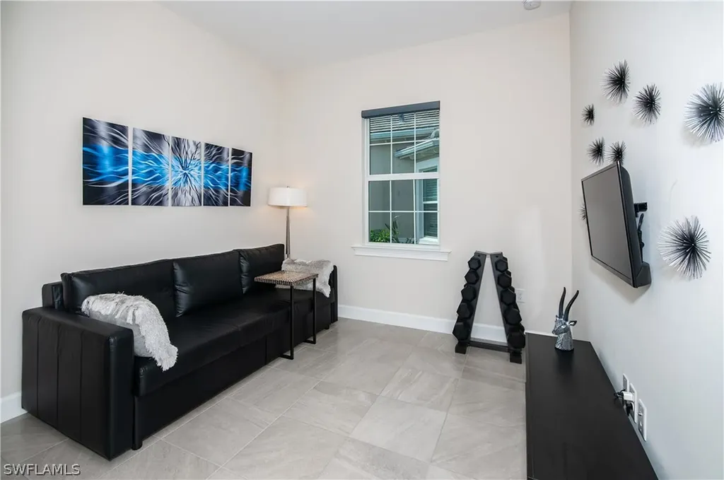 5827 Haiti Drive Naples FL 34113