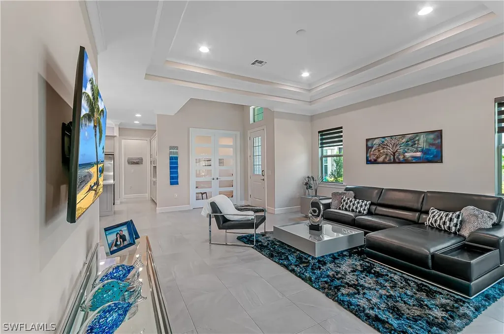 5827 Haiti Drive Naples FL 34113