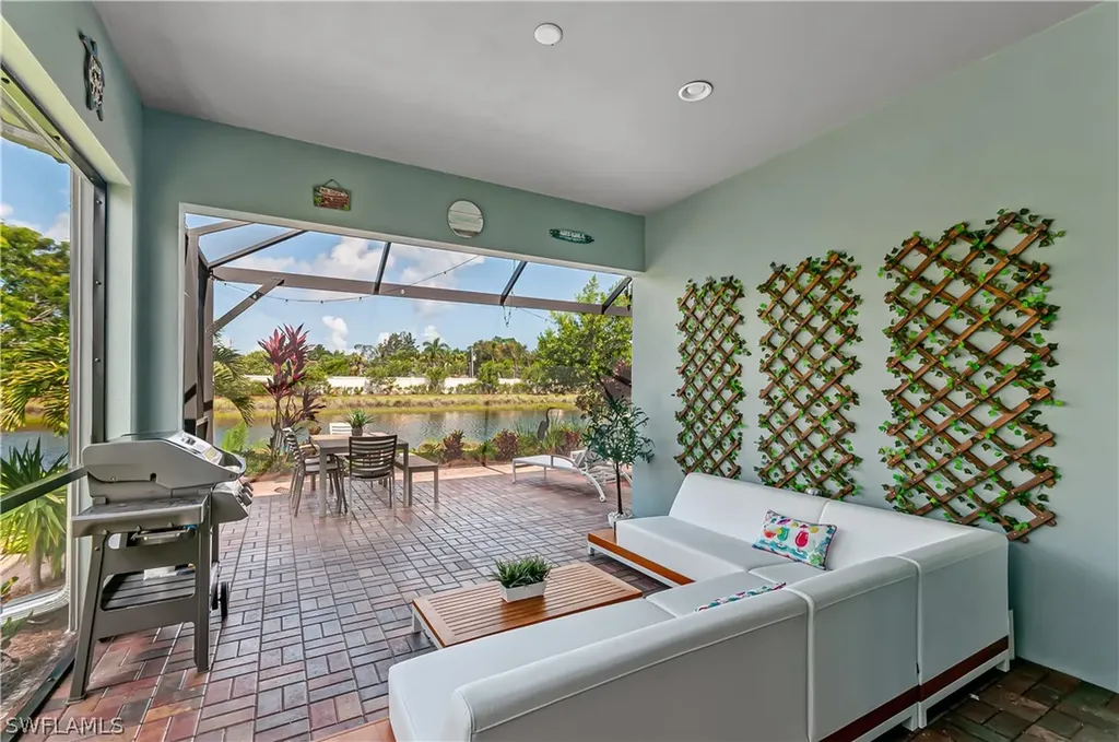 5827 Haiti Drive Naples FL 34113
