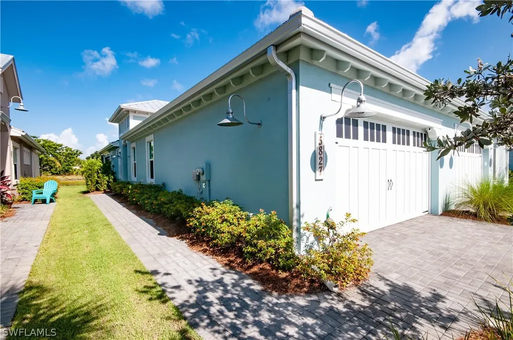 5827 Haiti Drive Naples FL 34113