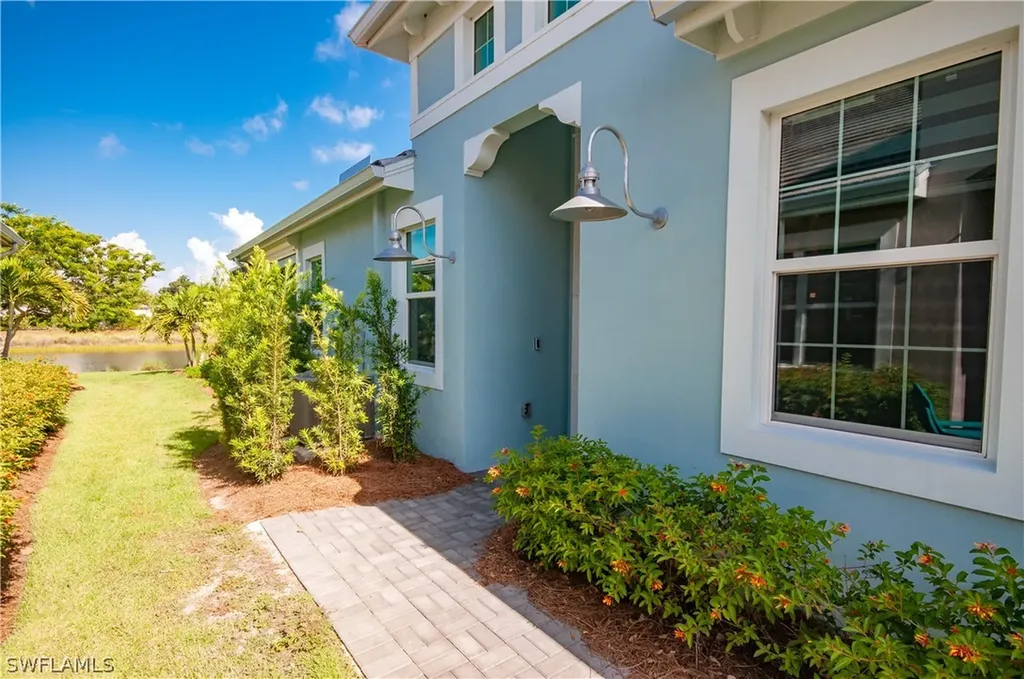 5827 Haiti Drive Naples FL 34113