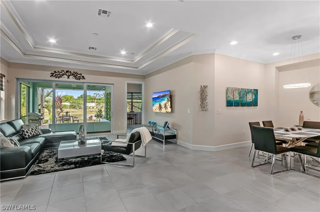 5827 Haiti Drive Naples FL 34113