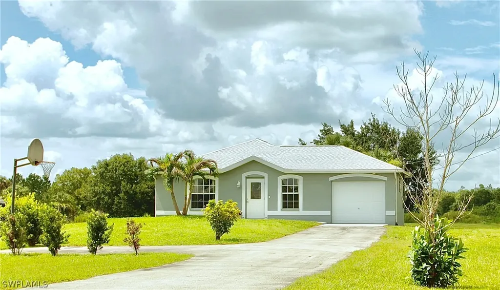 3791 24th Avenue NE Naples FL 34120