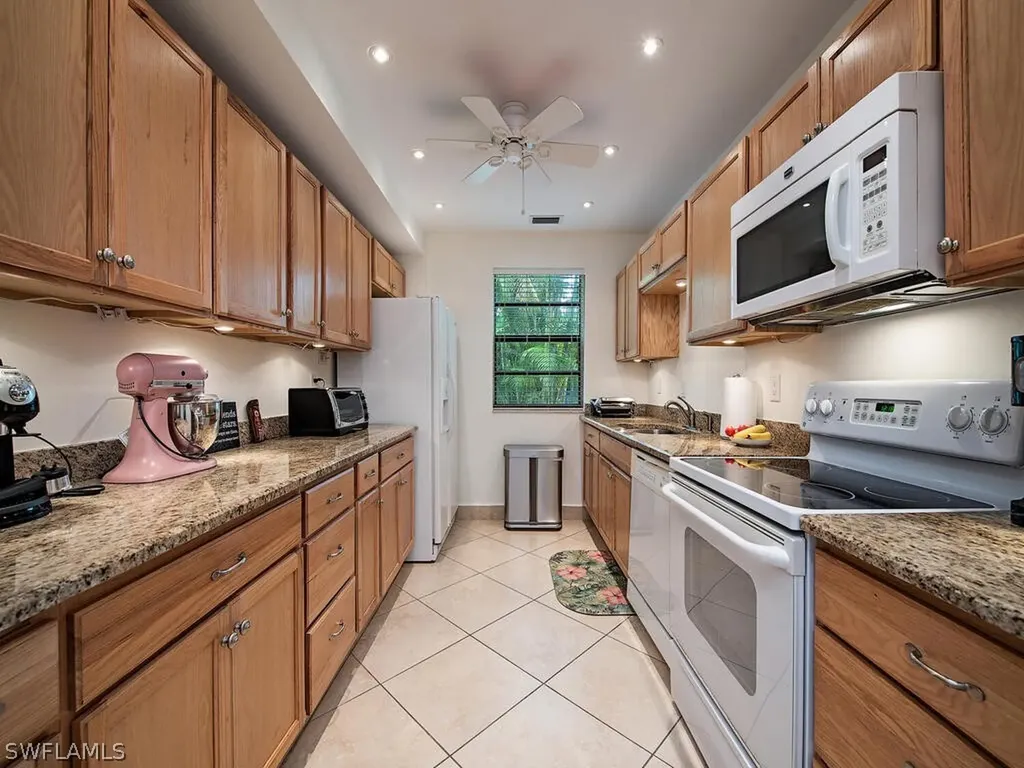 1275 8th Avenue N Naples FL 34102
