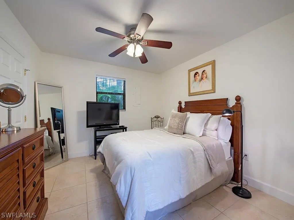 1275 8th Avenue N Naples FL 34102