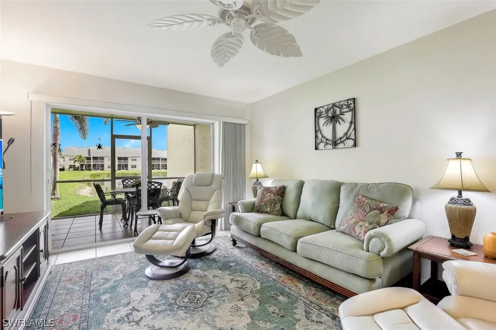 4910 Cougar Court N Naples FL 34109