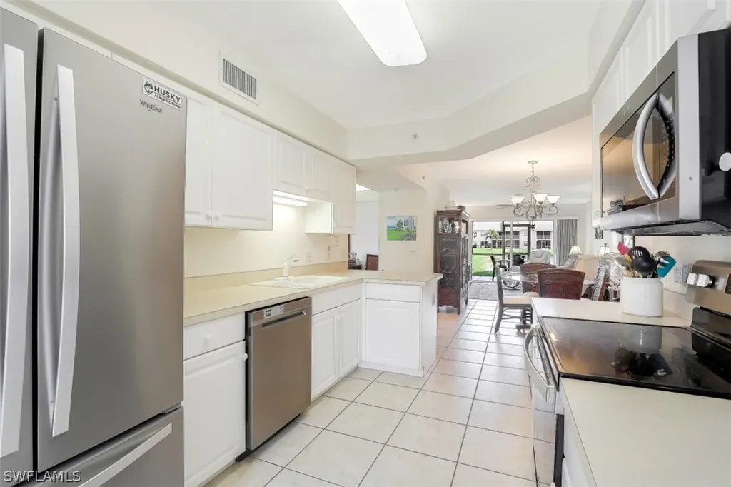 4910 Cougar Court N Naples FL 34109