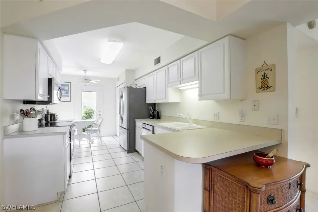 4910 Cougar Court N Naples FL 34109