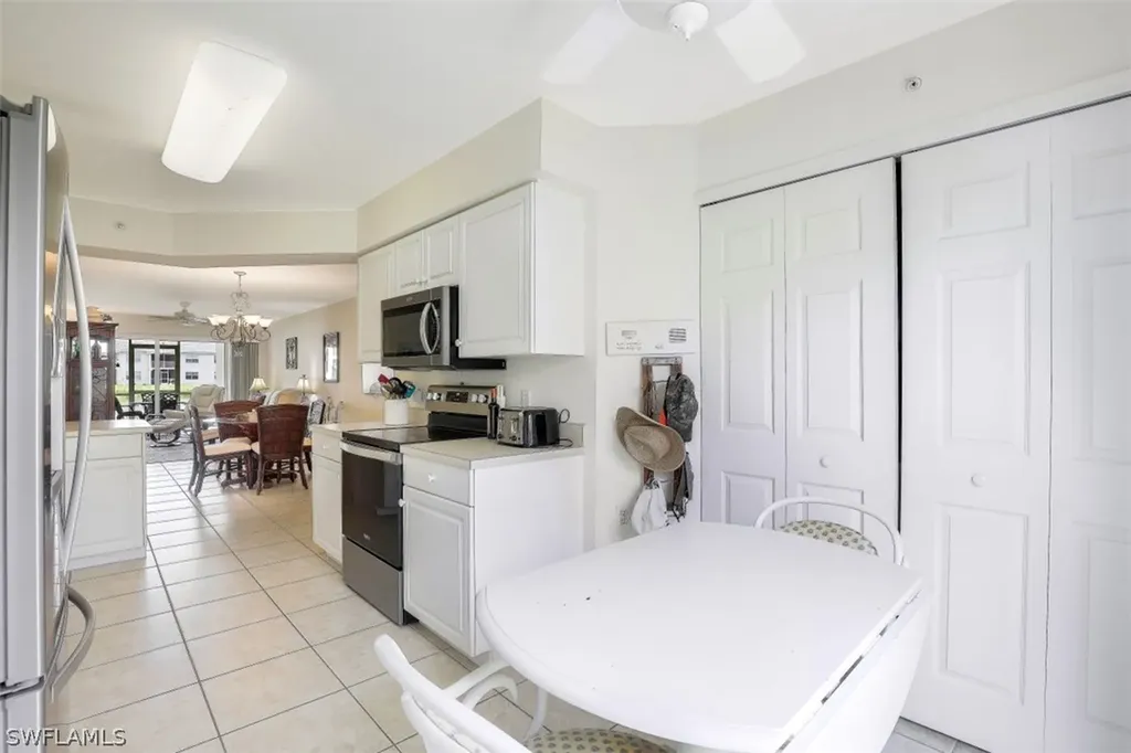 4910 Cougar Court N Naples FL 34109
