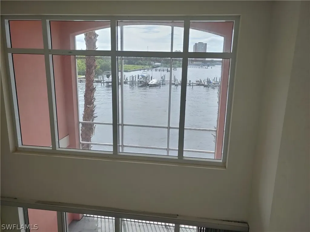 2743 1st Street Fort Myers FL 33916