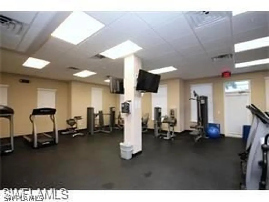 2743 1st Street Fort Myers FL 33916