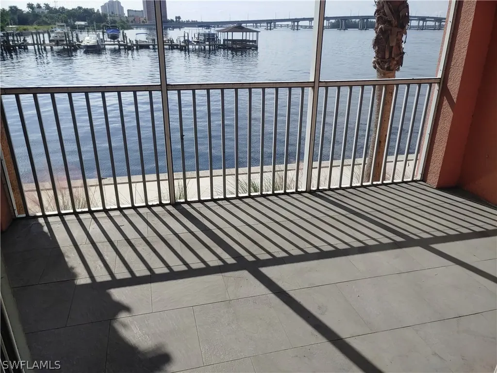 2743 1st Street Fort Myers FL 33916