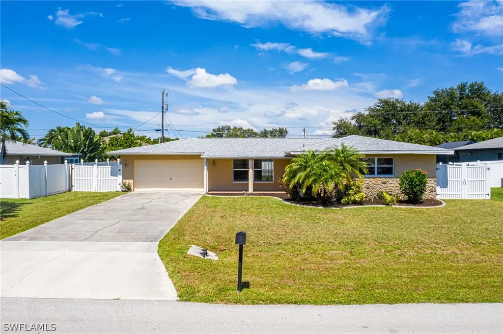 110 NE 17th Avenue Cape Coral FL 33909