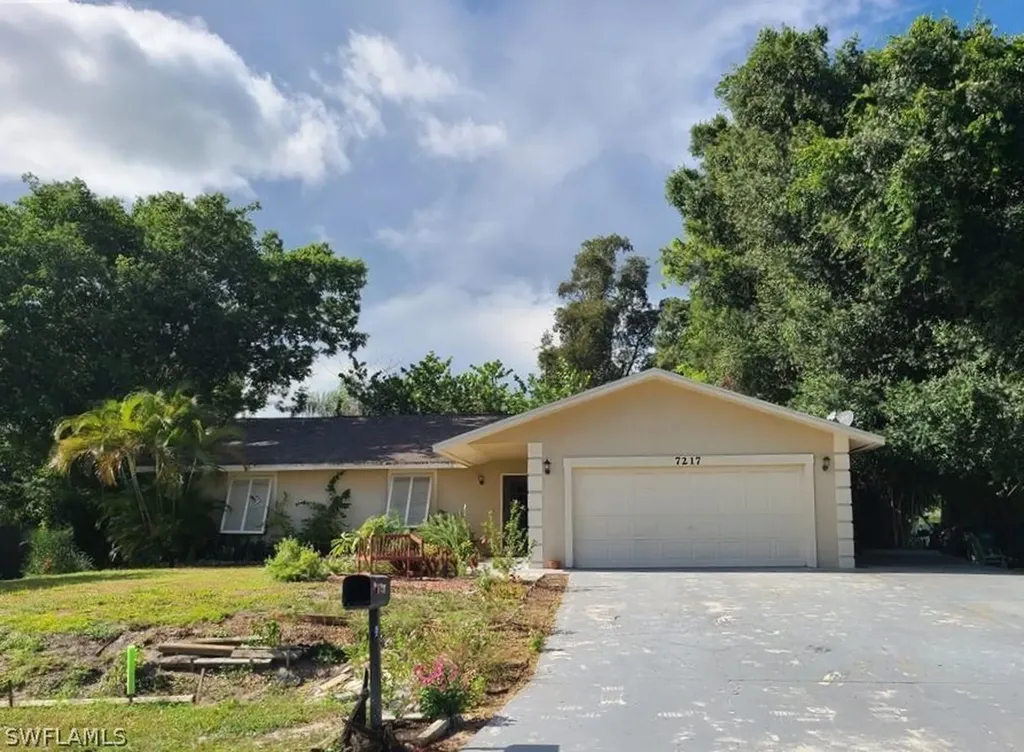 7217 Lobelia Road Fort Myers FL 33967