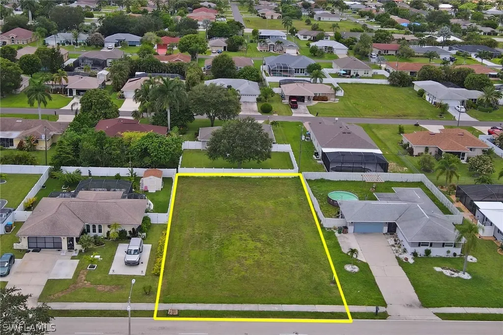 3102 Country Club Boulevard Cape Coral FL 33904