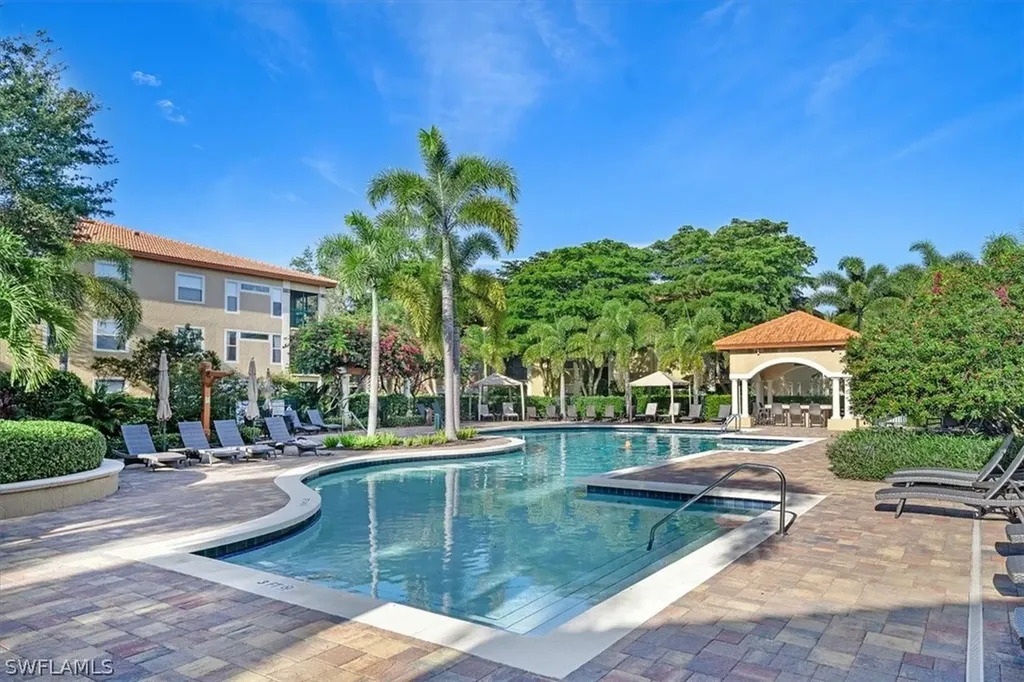8950 Colonnades Court E Bonita Springs FL 34135