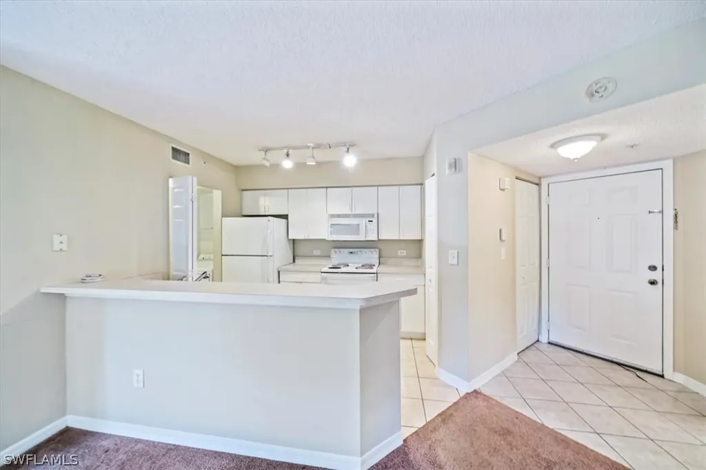 8950 Colonnades Court E Bonita Springs FL 34135