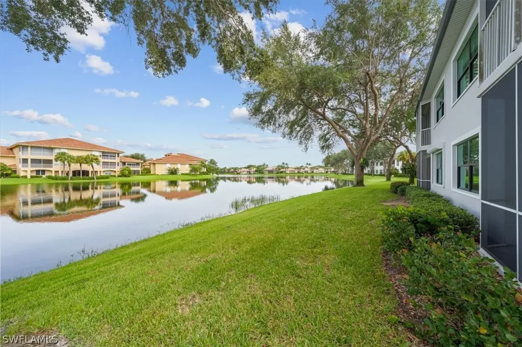2432 Ravenna Boulevard Naples FL 34109