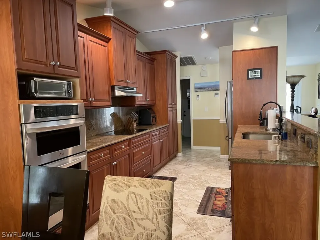 19004 Pine Run Lane Fort Myers FL 33967