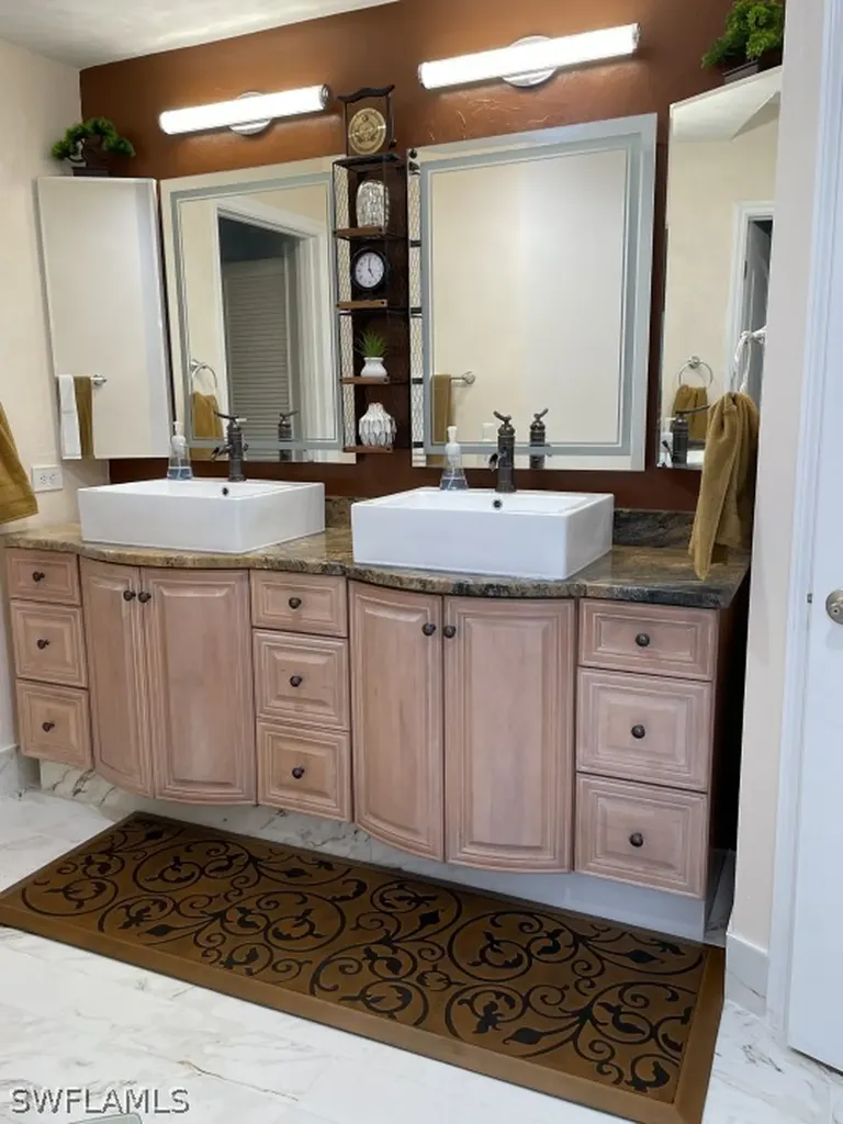 19004 Pine Run Lane Fort Myers FL 33967