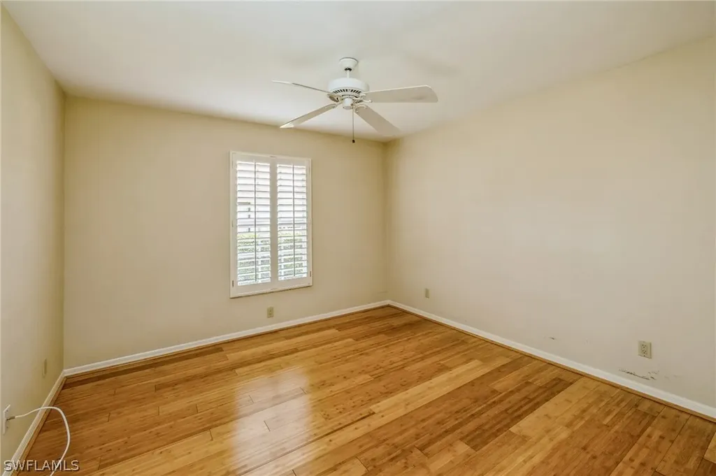 139 Edgemere Way S Naples FL 34105