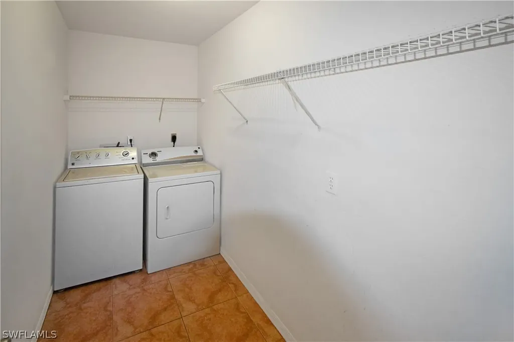 2707 SW 32nd Street Cape Coral FL 33914