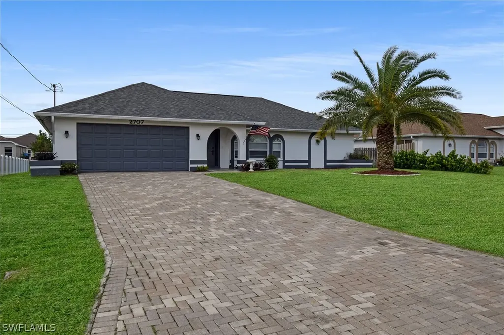 2707 SW 32nd Street Cape Coral FL 33914