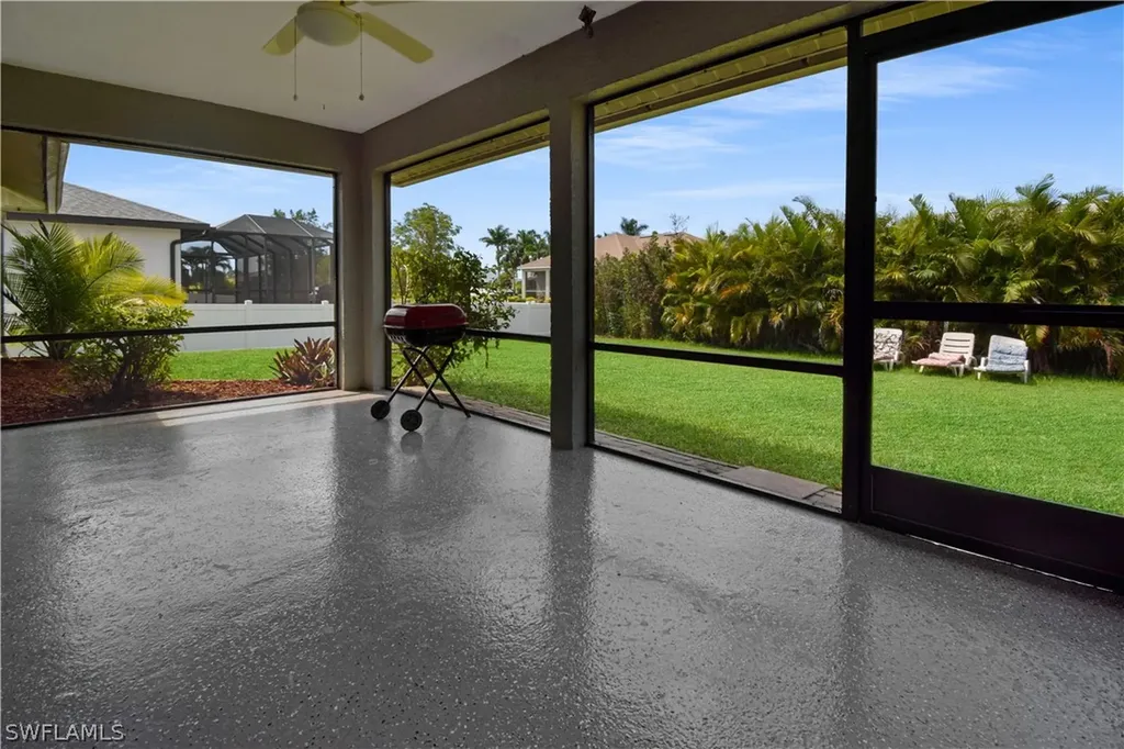 2707 SW 32nd Street Cape Coral FL 33914