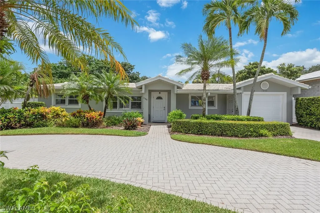 1588 Mandarin Road Naples FL 34102