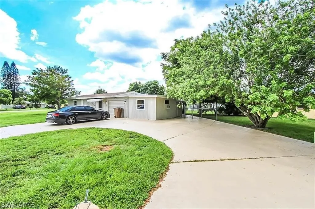 301 Bougainvillea Road W Lehigh Acres FL 33936