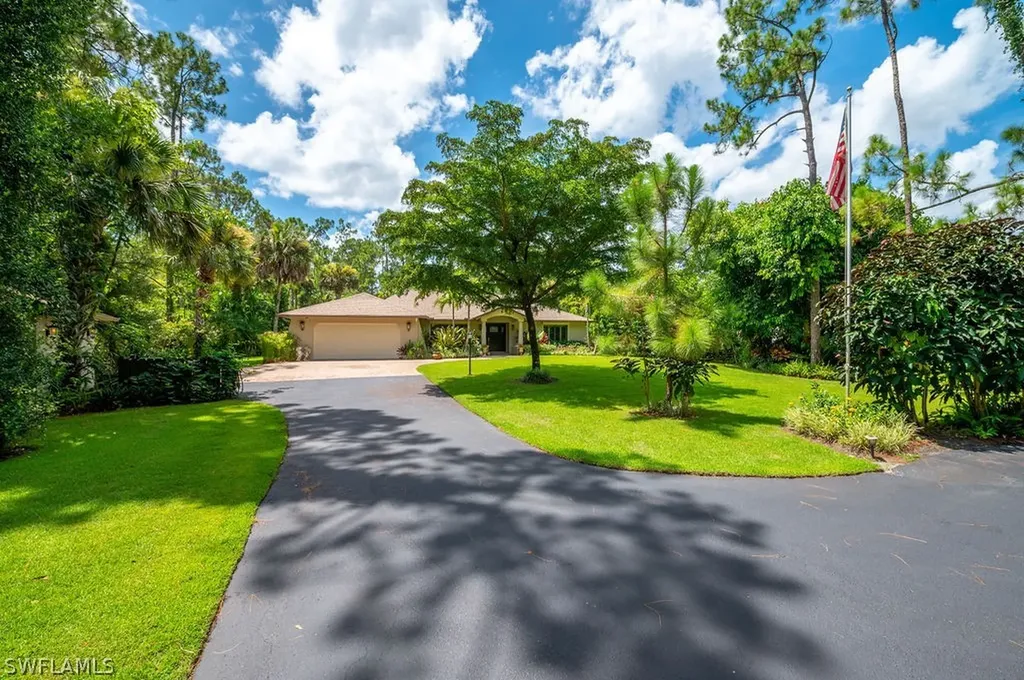 5364 Tallowood Way Naples FL 34116