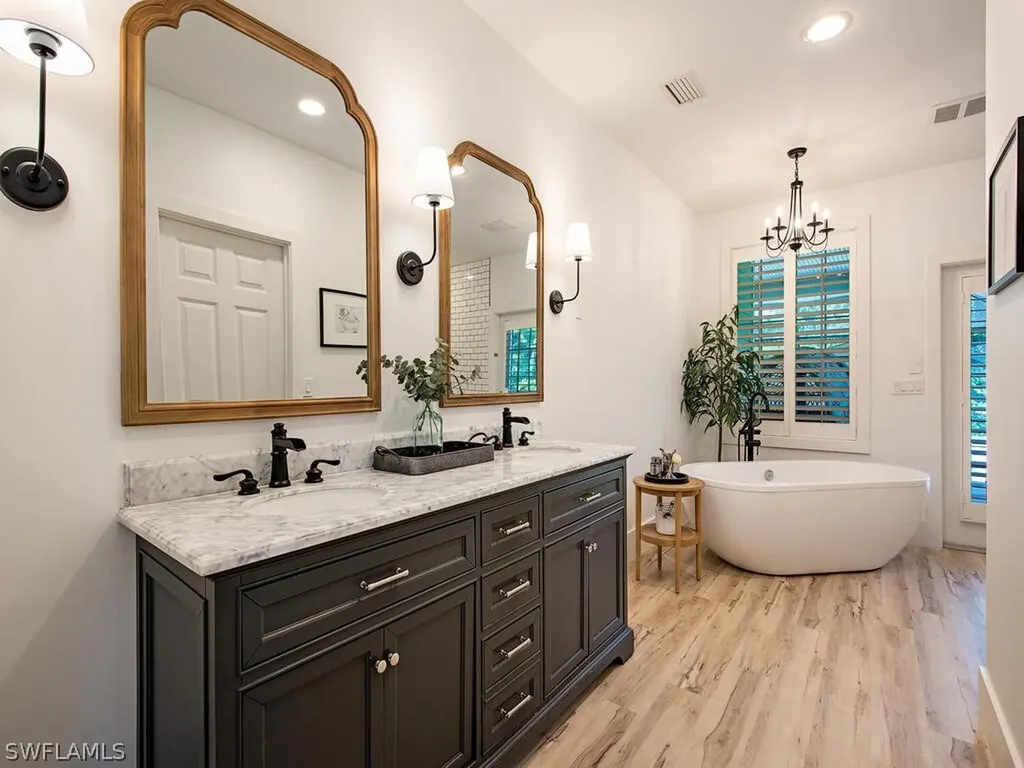 5601 Green Boulevard Naples FL 34116