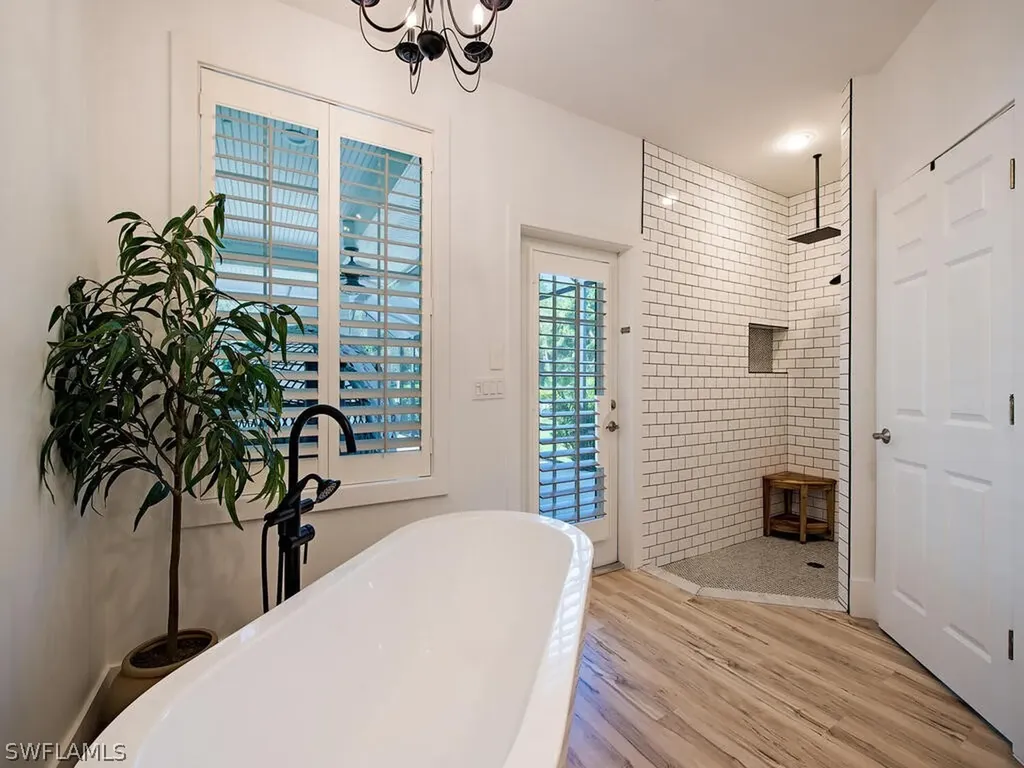 5601 Green Boulevard Naples FL 34116
